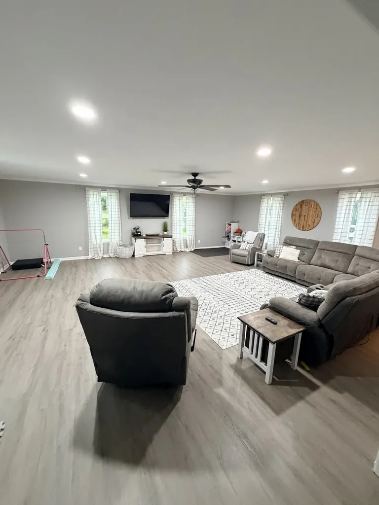 78 Patterson Circle Mc Ewen TN 37101
