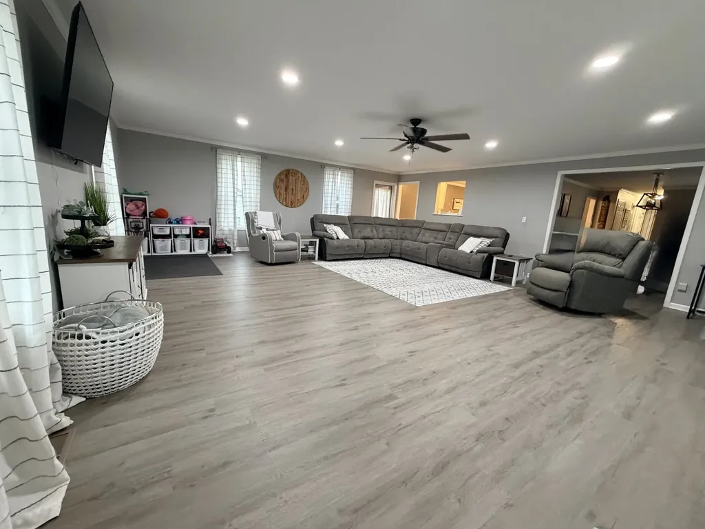 78 Patterson Circle Mc Ewen TN 37101
