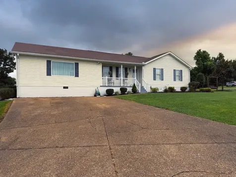 78 Patterson Circle Mc Ewen TN 37101