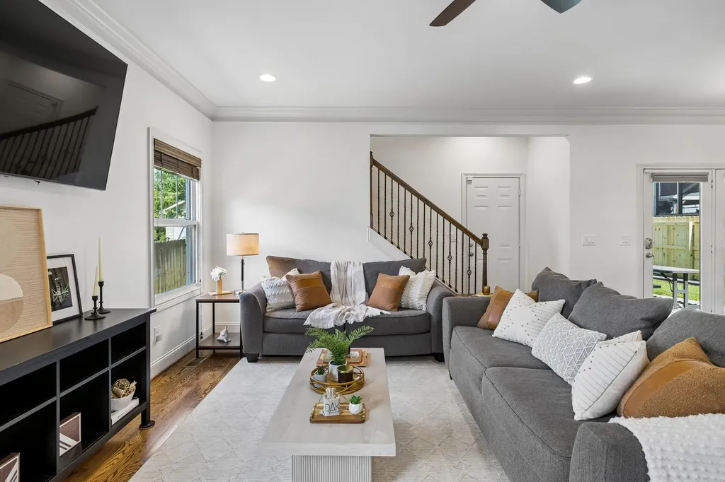 706 47th Ave, N Nashville TN 37209