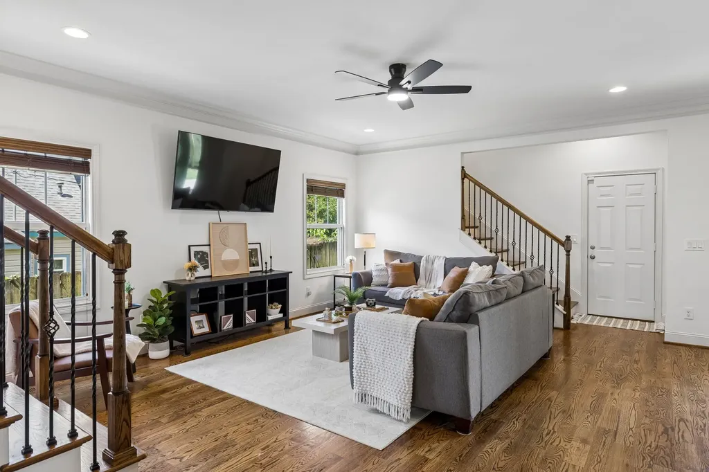 706 47th Ave, N Nashville TN 37209