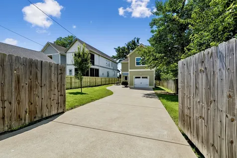 706 47th Ave, N Nashville TN 37209