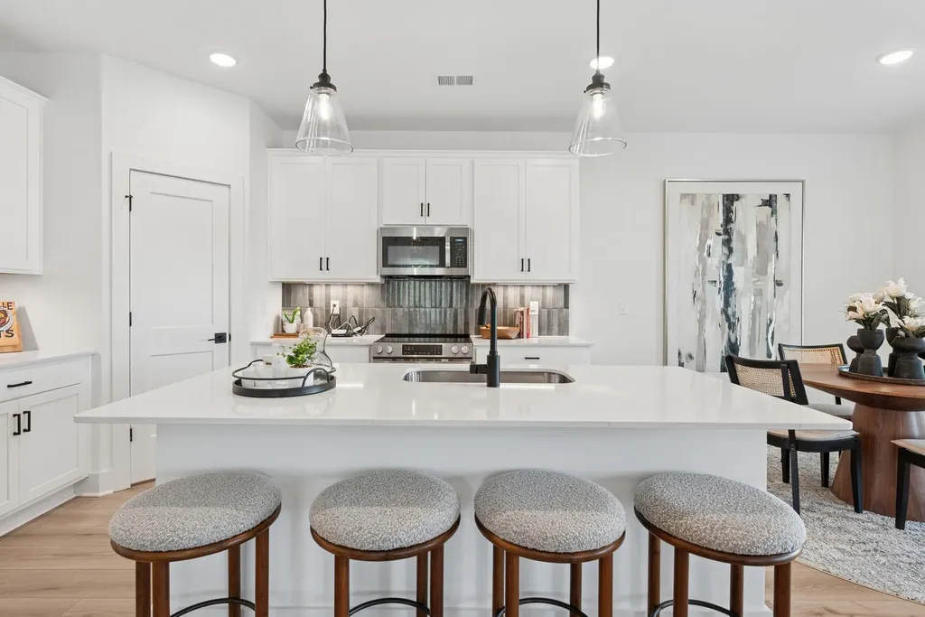 913 Watercourse Court Nashville TN 37214