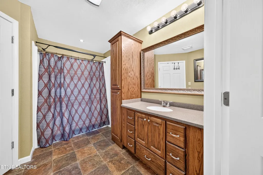 105 Foothills Road Pikeville TN 37367