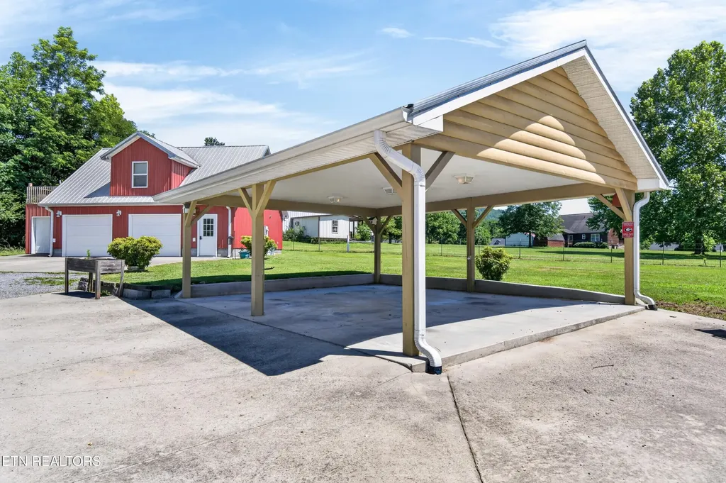 105 Foothills Road Pikeville TN 37367