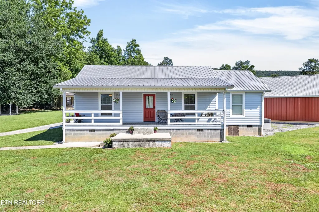 105 Foothills Road Pikeville TN 37367