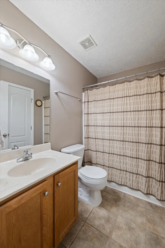 1616 Beaconcrest Circle Murfreesboro TN 37128