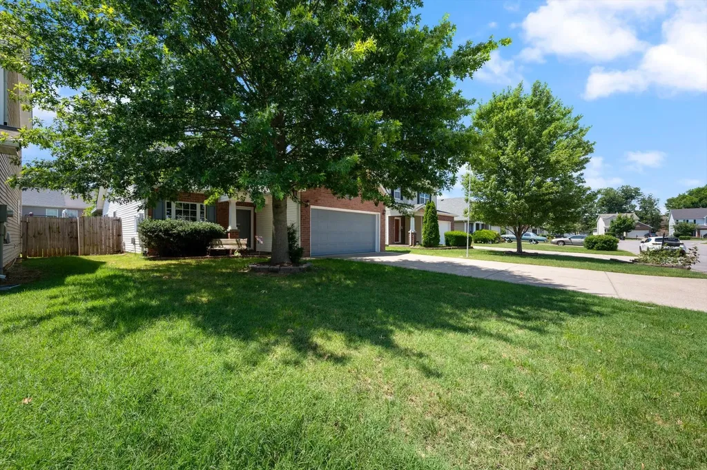1616 Beaconcrest Circle Murfreesboro TN 37128