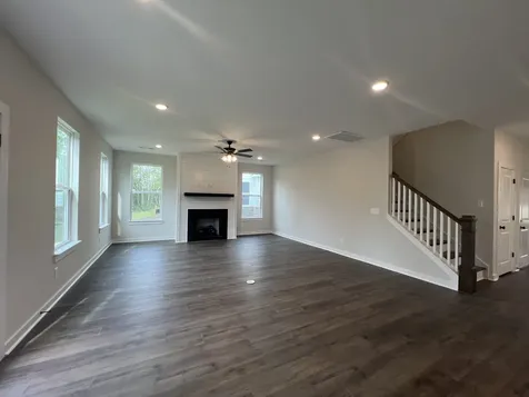 4154 Dream Beetle Loop Rockvale TN 37153