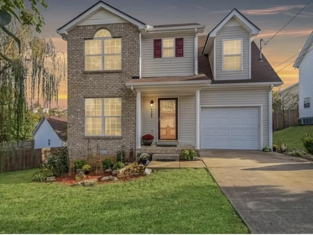 1303 E Nir Shreibman Boulevard La Vergne TN 37086