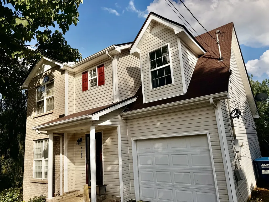 1303 E Nir Shreibman Boulevard La Vergne TN 37086