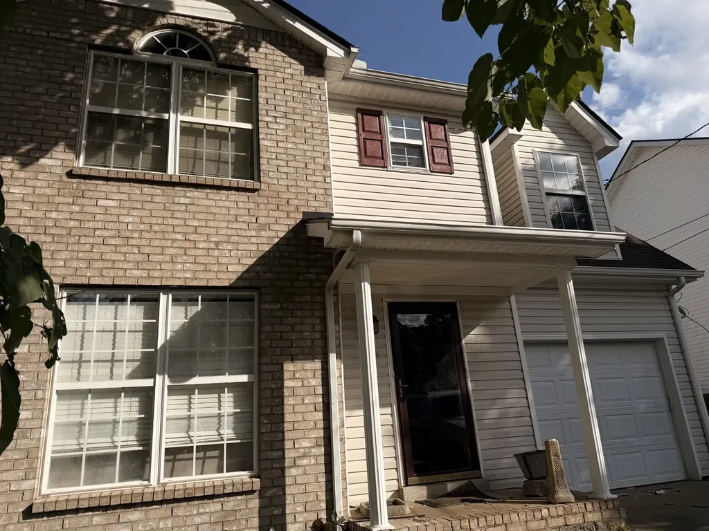 1303 E Nir Shreibman Boulevard La Vergne TN 37086