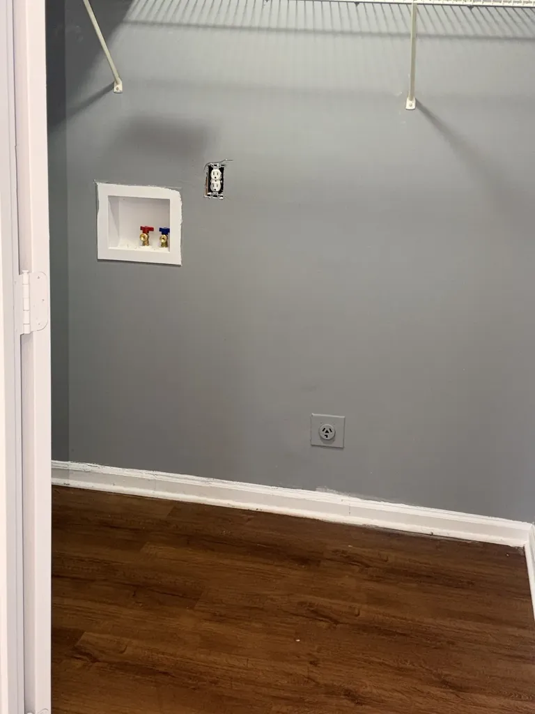 1303 E Nir Shreibman Boulevard La Vergne TN 37086
