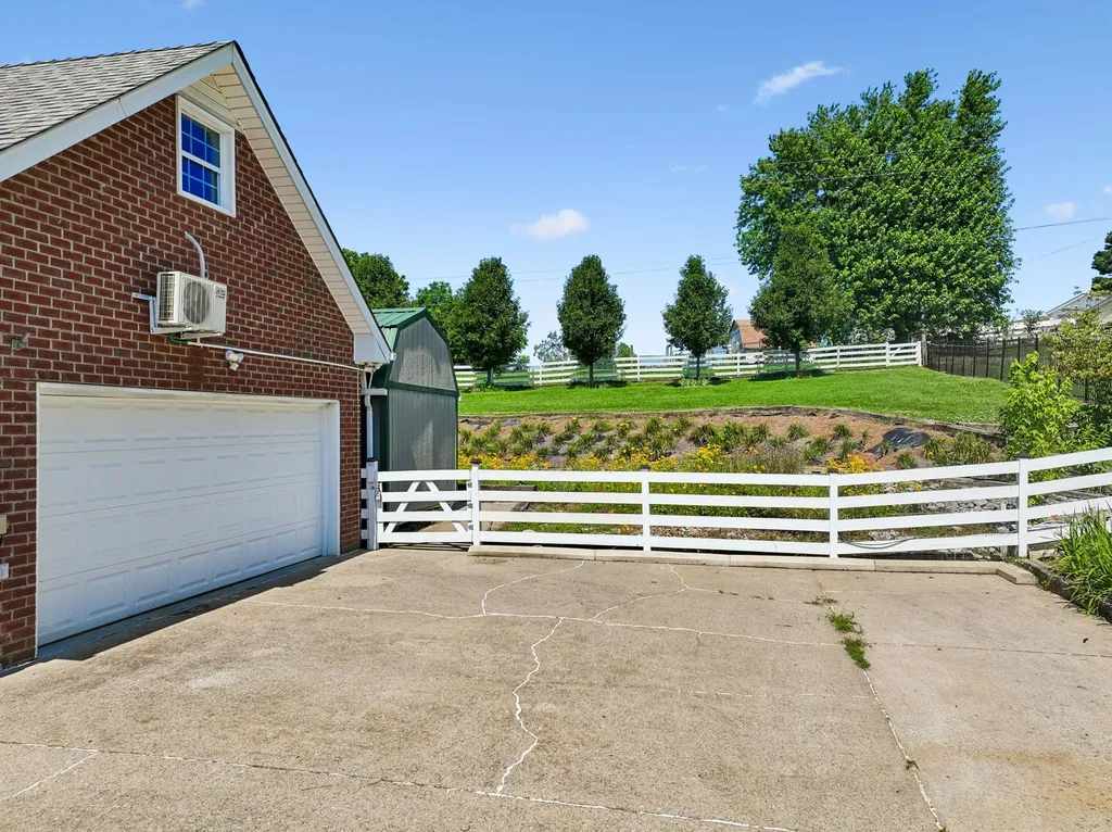 433 Bonnie Valley Drive Lebanon TN 37087
