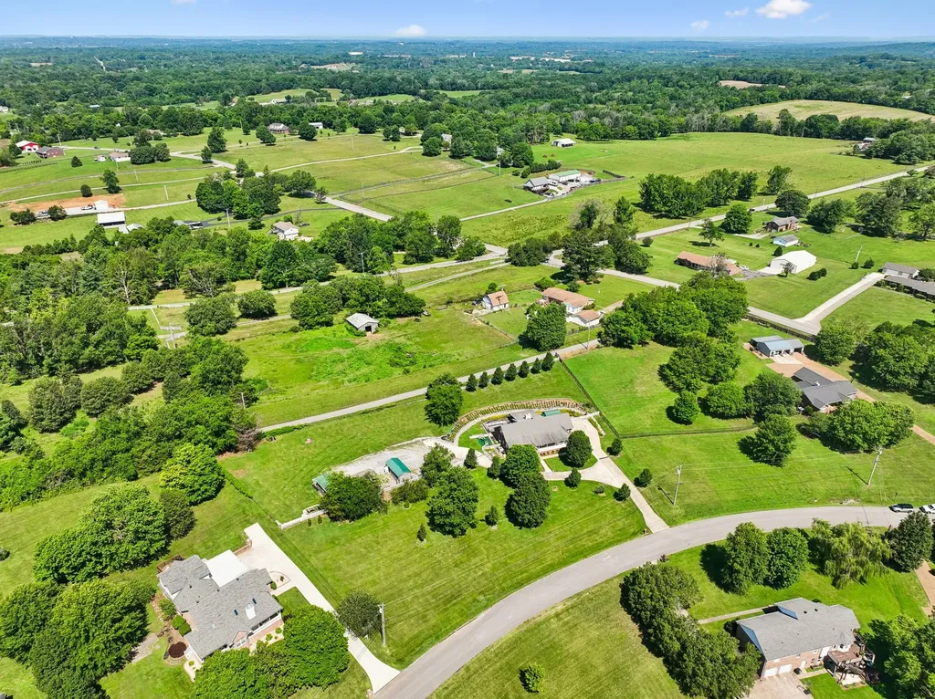 433 Bonnie Valley Drive Lebanon TN 37087