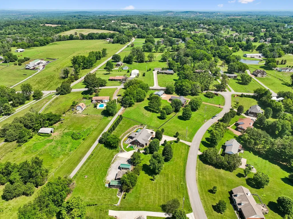 433 Bonnie Valley Drive Lebanon TN 37087