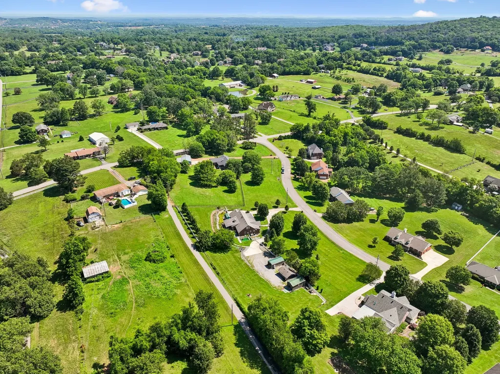 433 Bonnie Valley Drive Lebanon TN 37087