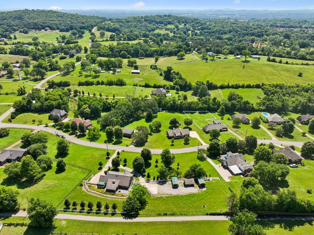 433 Bonnie Valley Drive Lebanon TN 37087