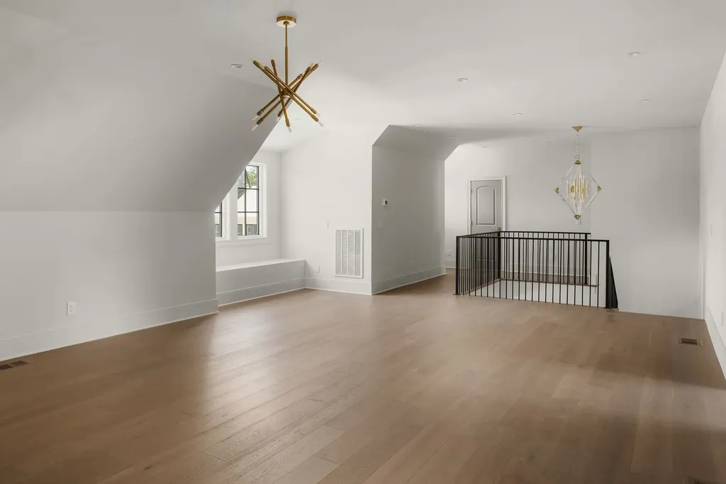 1812 Sweetbriar Avenue Nashville TN 37212