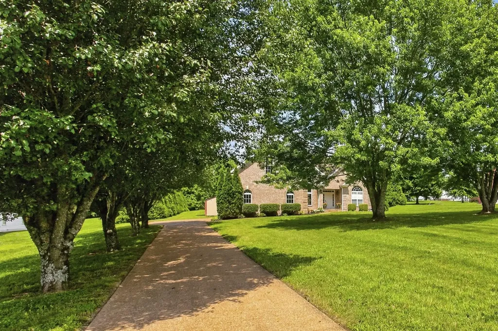 2305 Clara Mathis Road Spring Hill TN 37174