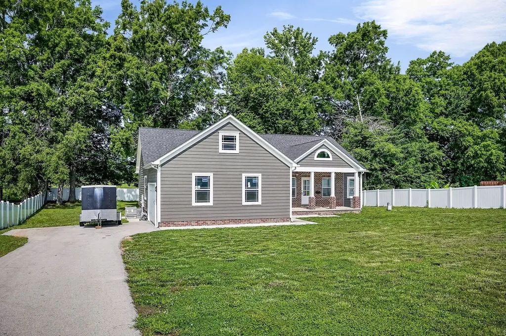 242 Grace Drive Sparta TN 38583