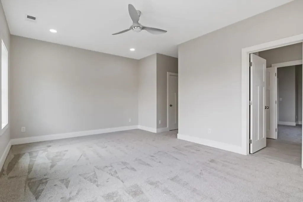 2409B 14th Ave, N Nashville TN 37208