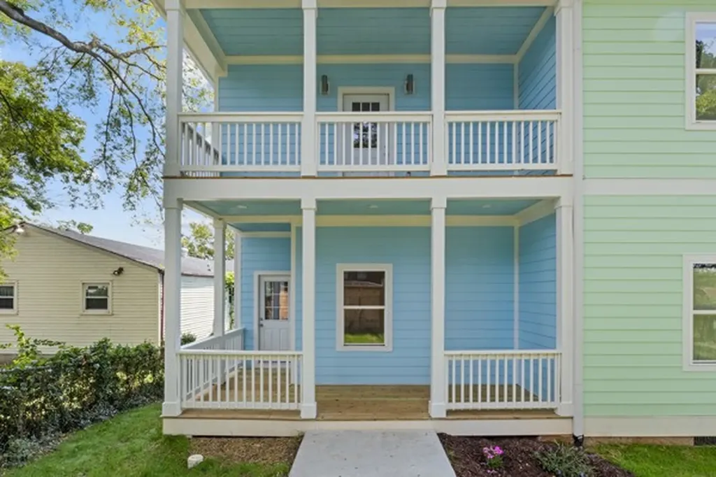2409B 14th Ave, N Nashville TN 37208
