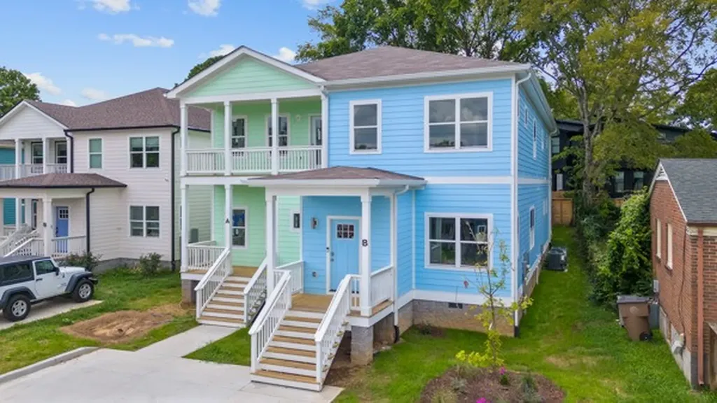 2409B 14th Ave, N Nashville TN 37208