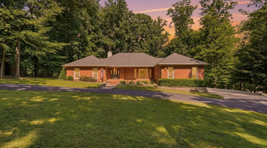 419 Laurel Crown Road Manchester TN 37355