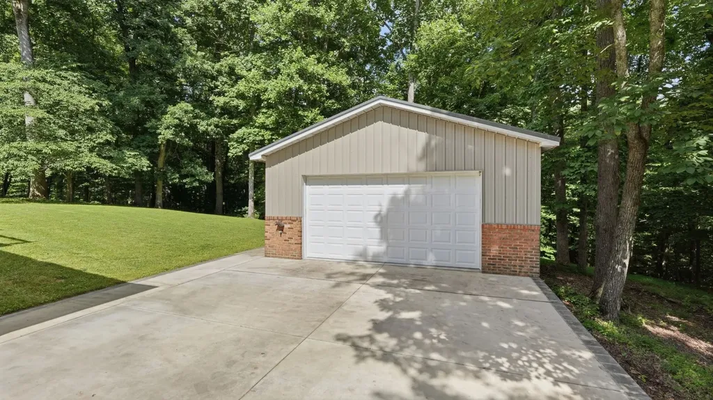 419 Laurel Crown Road Manchester TN 37355