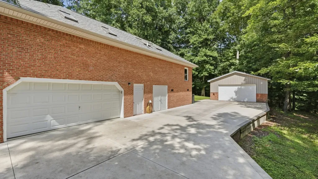 419 Laurel Crown Road Manchester TN 37355