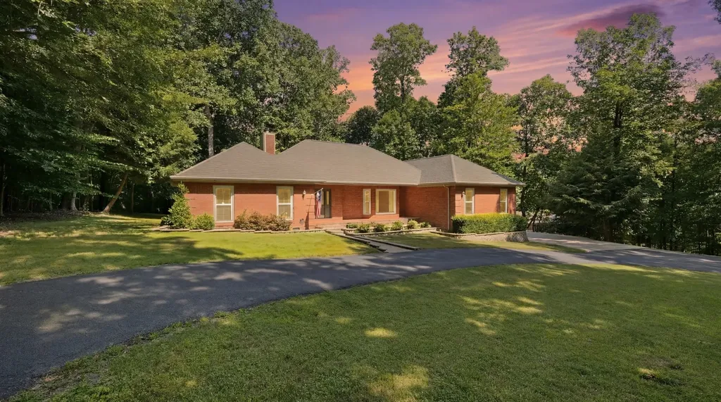 419 Laurel Crown Road Manchester TN 37355