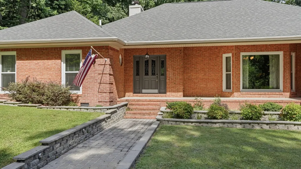 419 Laurel Crown Road Manchester TN 37355