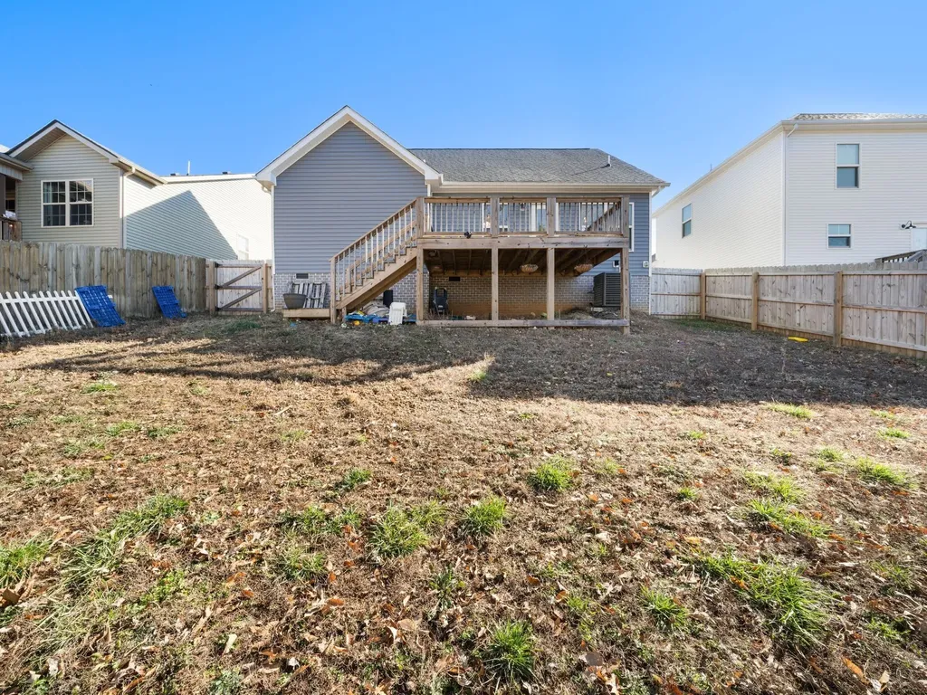 1166 Old Charlotte Trace Clarksville TN 37040