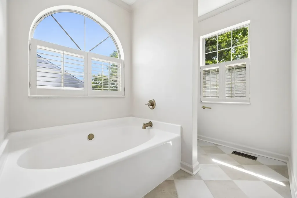105 Hampton Court Hendersonville TN 37075