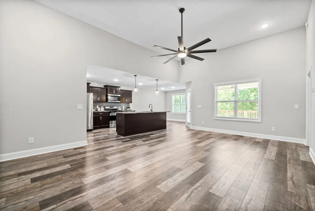 1134 Eagles Nest Lane Clarksville TN 37040