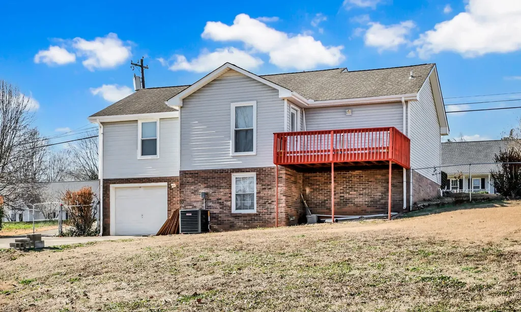1412 Mcclardy Road Clarksville TN 37042