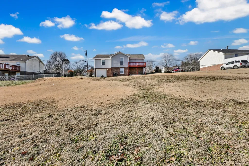 1412 Mcclardy Road Clarksville TN 37042