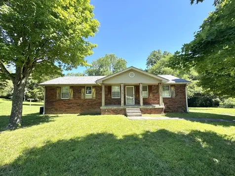 2768 Bellar Road Greenbrier TN 37073