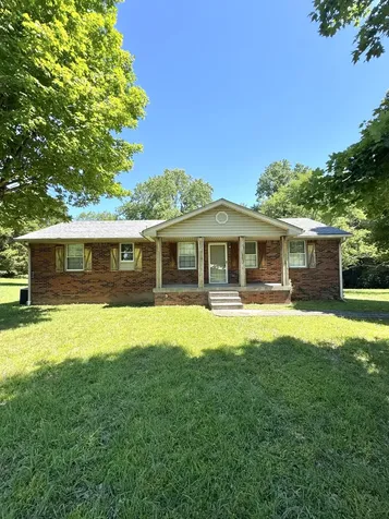 2768 Bellar Road Greenbrier TN 37073