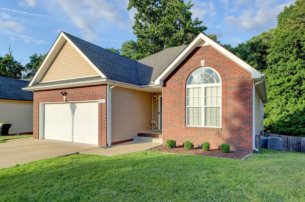 2677 Hidden Ridge Court Clarksville TN 37043