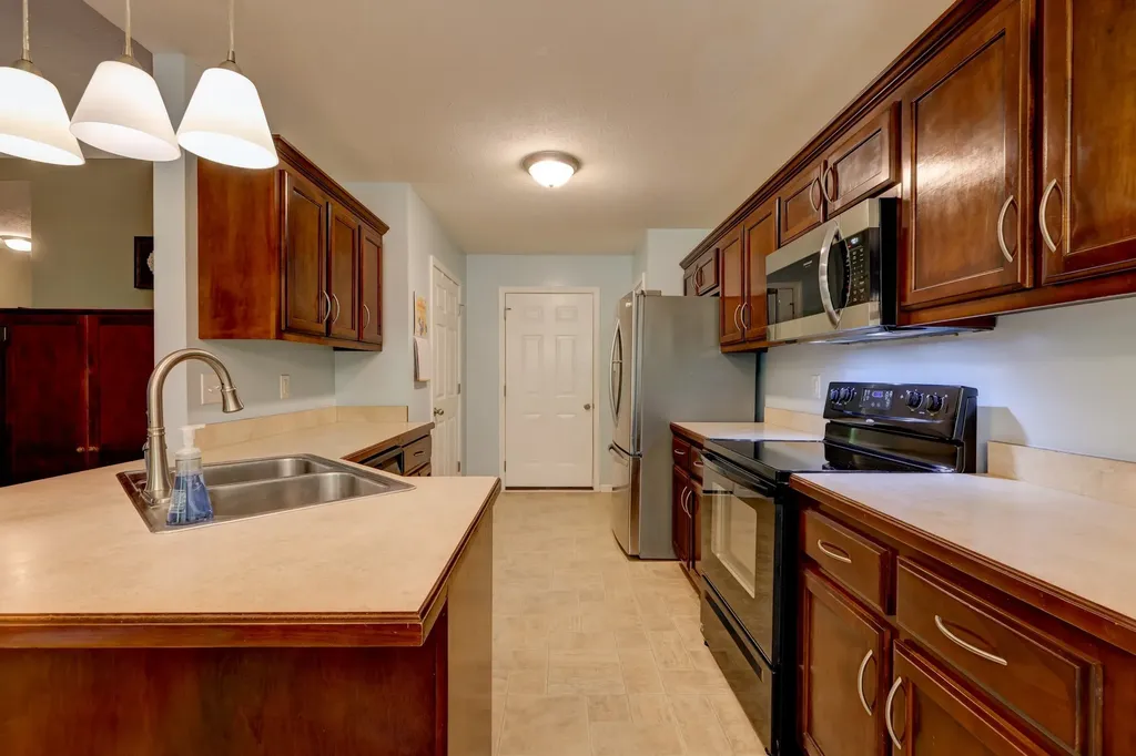 2677 Hidden Ridge Court Clarksville TN 37043