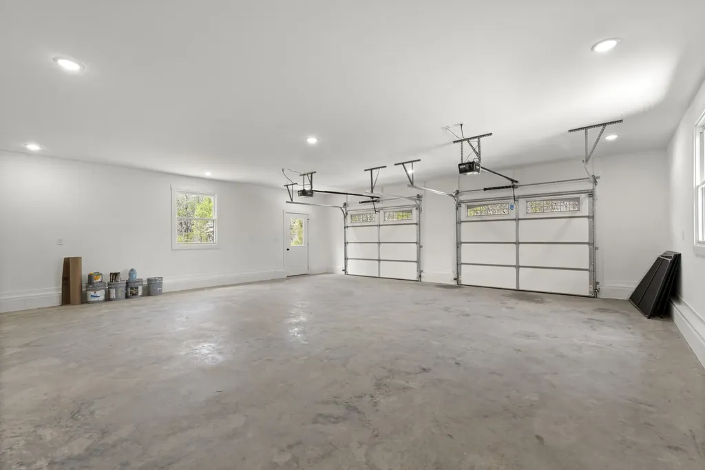 2210 Garners Creek Road Dickson TN 37055