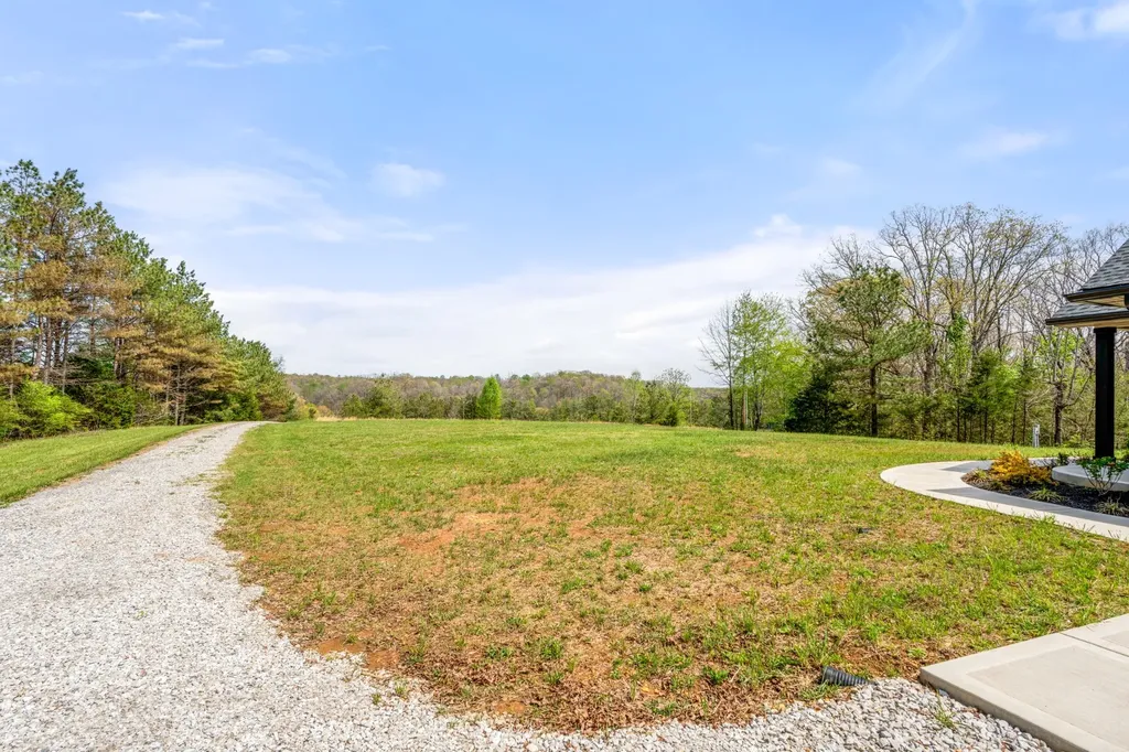 2210 Garners Creek Road Dickson TN 37055