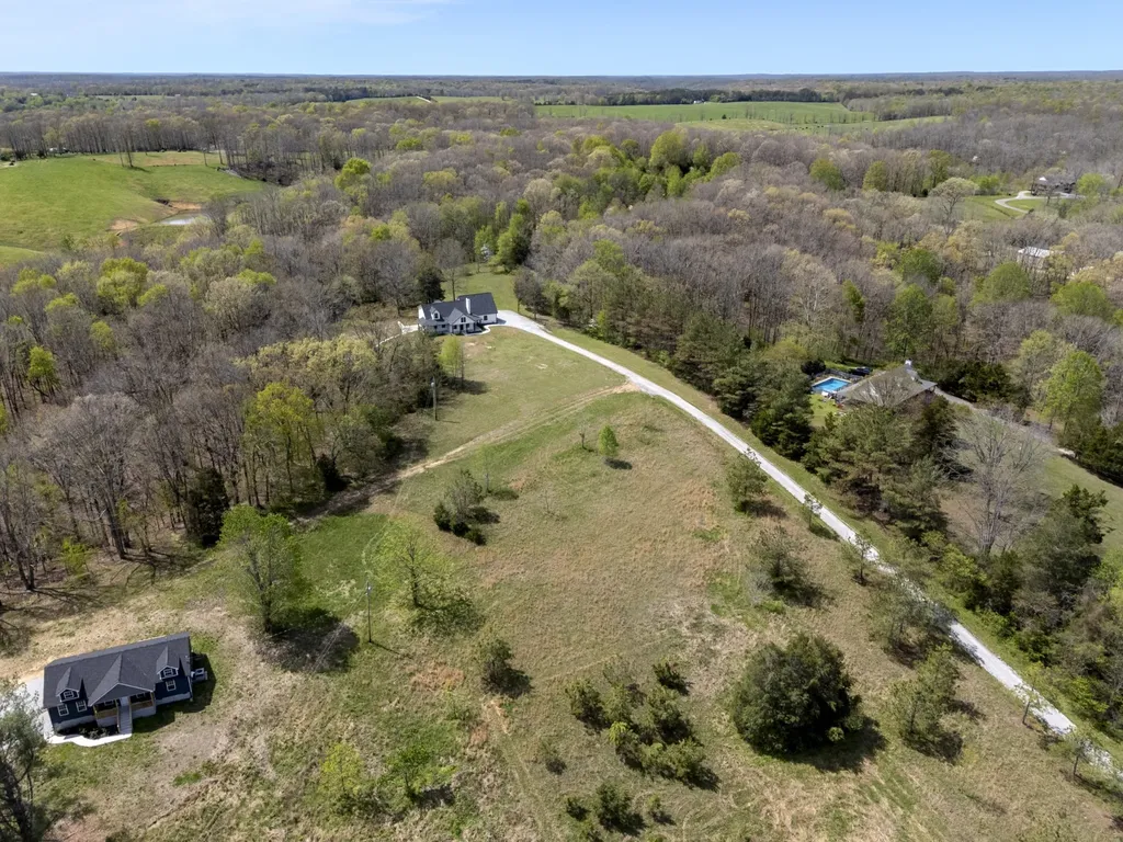2210 Garners Creek Road Dickson TN 37055