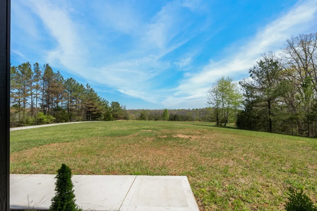 2210 Garners Creek Road Dickson TN 37055
