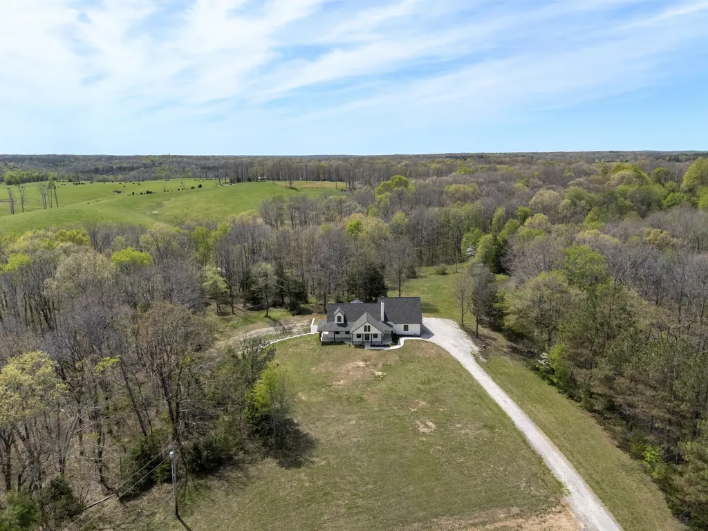 2210 Garners Creek Road Dickson TN 37055