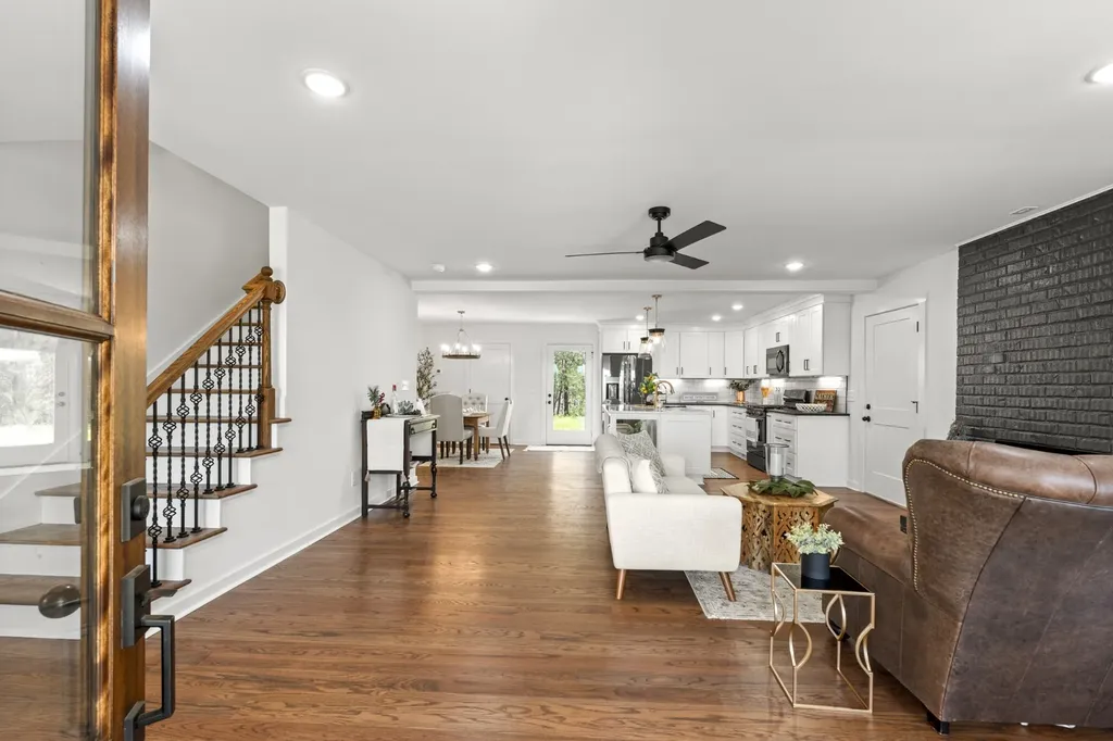 2210 Garners Creek Road Dickson TN 37055