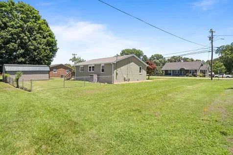 201 10th Ave, N Decherd TN 37324