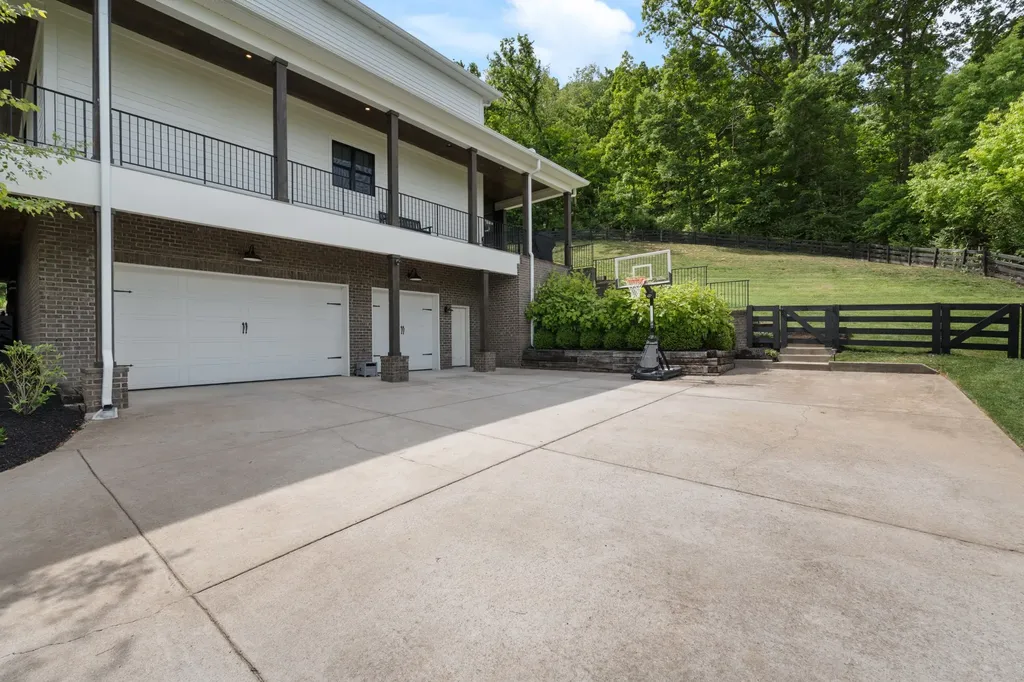119 Century Oak Drive Franklin TN 37069